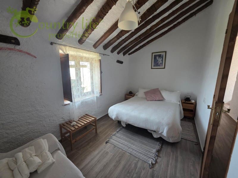 5 bedroom Finca/Country House for sale in Periana - € 395,000 (Ref: 9106777)