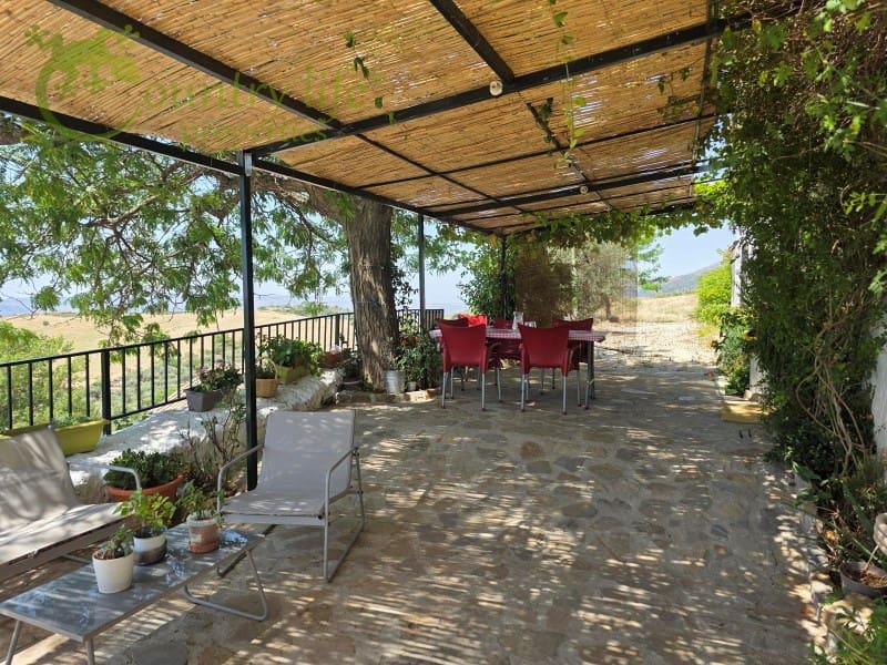 5 bedroom Finca/Country House for sale in Periana - € 395,000 (Ref: 9106777)