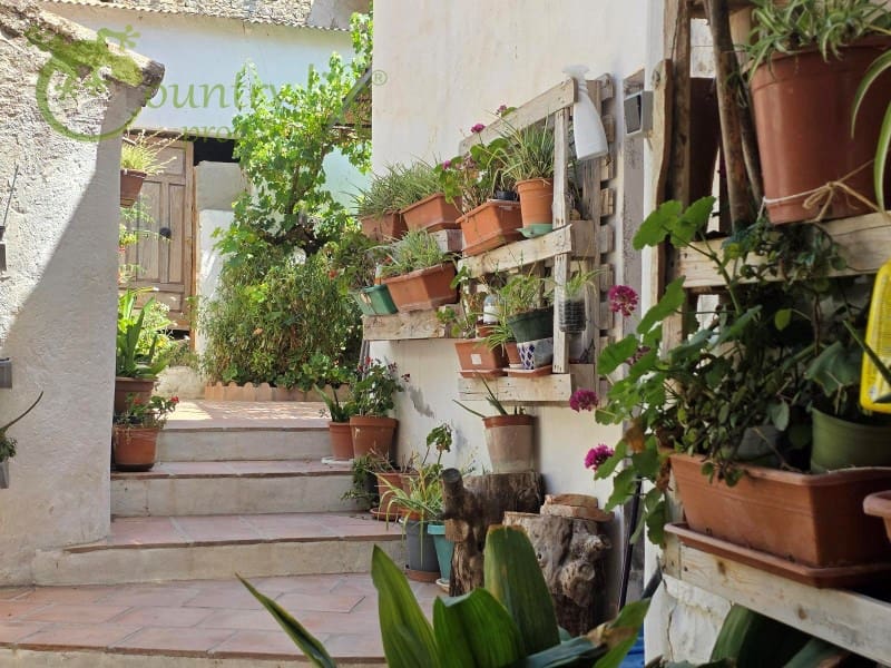 5 bedroom Finca/Country House for sale in Periana - € 395,000 (Ref: 9106777)