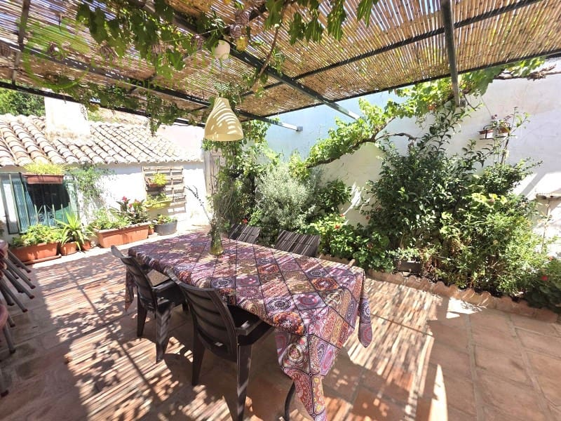 5 bedroom Finca/Country House for sale in Periana - € 395,000 (Ref: 9106777)