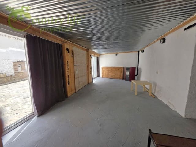 3 sovrum Villa till salu i Venta Baja, Alcaucín - 385 000 € (Ref: 9166078)