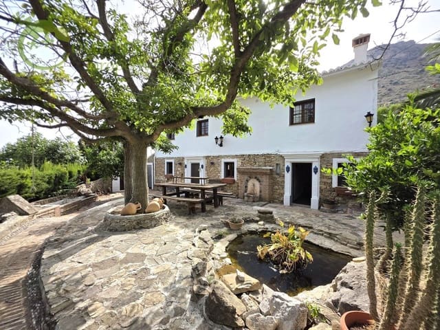 3 sovrum Villa till salu i Venta Baja, Alcaucín - 385 000 € (Ref: 9166078)