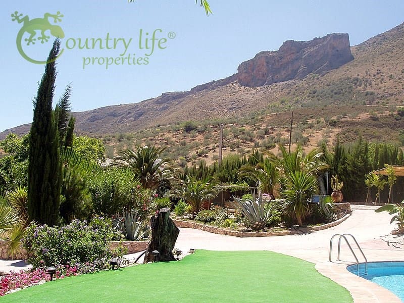 3 soverom Villa til salgs i Alcaucin - € 385 000 (Ref: 9166078)