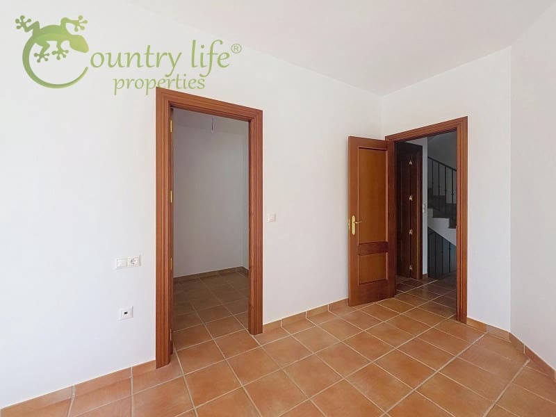 3 soverom Hus til salgs i Alcaucin - € 195 000 (Ref: 9173448)