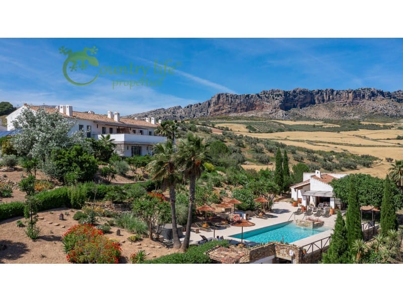 13 chambre Villa/Maison à vendre à Villanueva de la Concepcion - 2 300 000 € (Ref: 9262843)