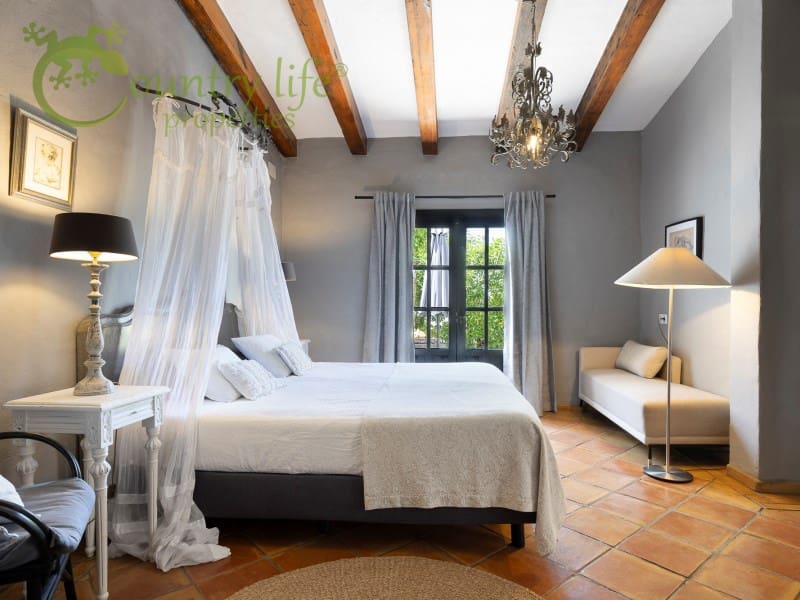 13 chambre Villa/Maison à vendre à Villanueva de la Concepcion - 2 300 000 € (Ref: 9262843)