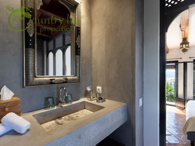 13 soverom Villa til salgs i Villanueva de la Concepcion - € 2 300 000 (Ref: 9262843)