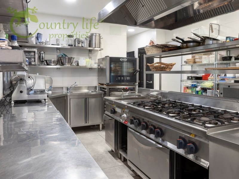 13 chambre Villa/Maison à vendre à Villanueva de la Concepcion - 2 300 000 € (Ref: 9262843)