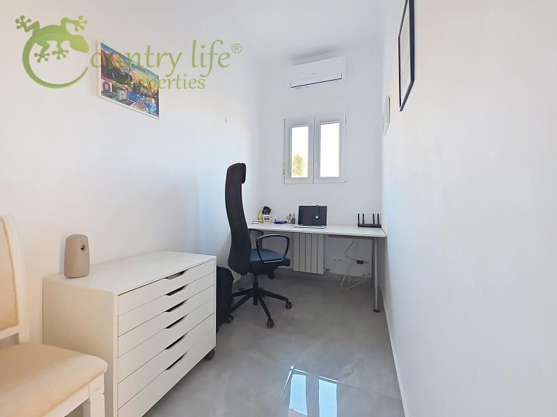 4 bedroom Villa for sale in Vinuela - € 795,000 (Ref: 9265498)