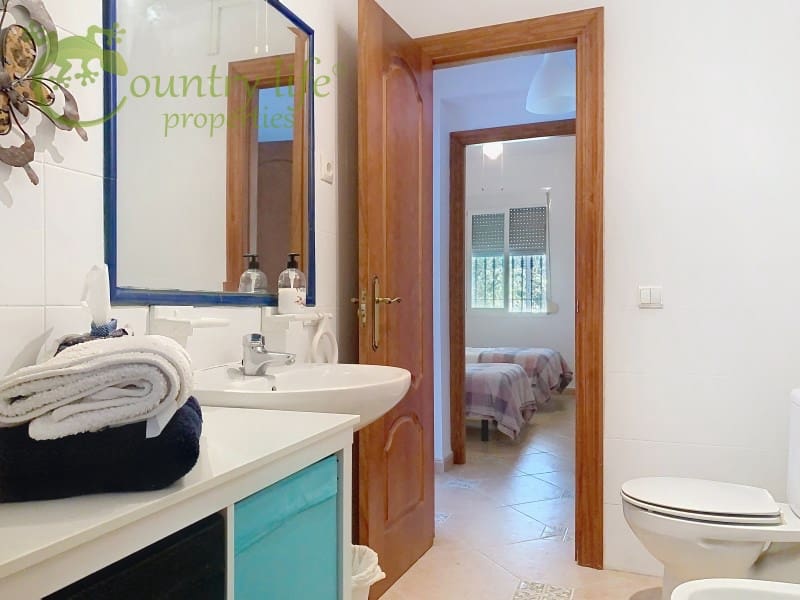 4 sypialnia Willa na sprzedaż w Comares - 349 000 € (Ref: 9285097)