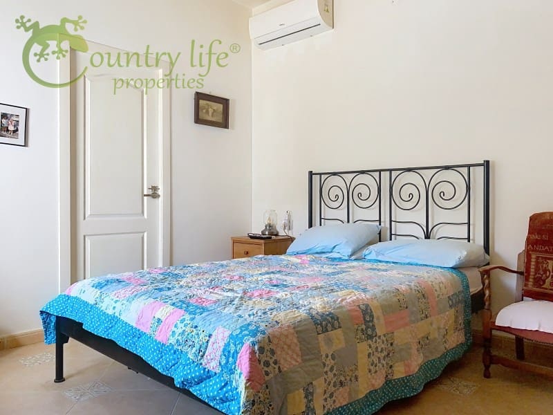 4 sypialnia Willa na sprzedaż w Comares - 349 000 € (Ref: 9285097)