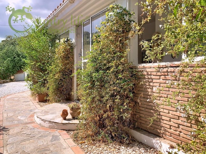 4 sypialnia Willa na sprzedaż w Comares - 349 000 € (Ref: 9285097)