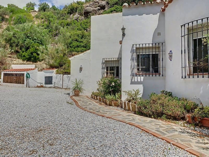 4 sypialnia Willa na sprzedaż w Comares - 349 000 € (Ref: 9285097)