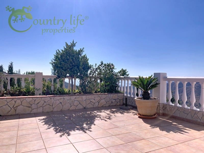 4 slaapkamer Villa te koop in Competa - € 399.000 (Ref: 9356324)