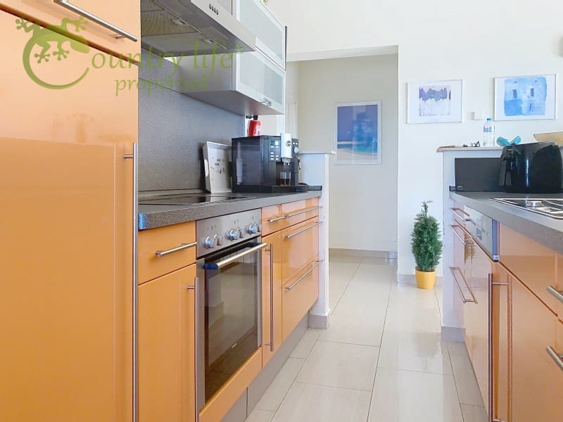 4 slaapkamer Villa te koop in Competa - € 399.000 (Ref: 9356324)