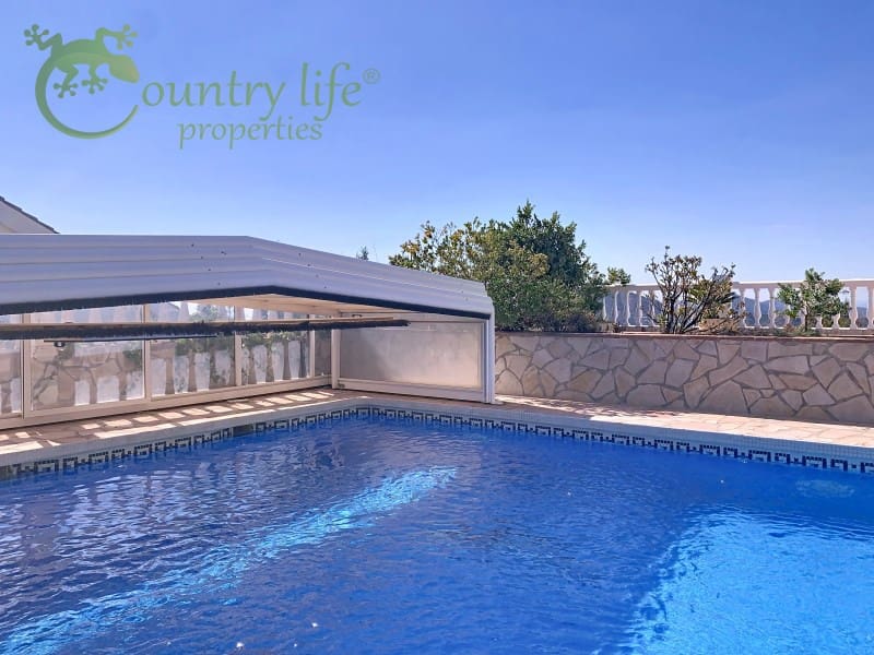 4 slaapkamer Villa te koop in Competa - € 399.000 (Ref: 9356324)