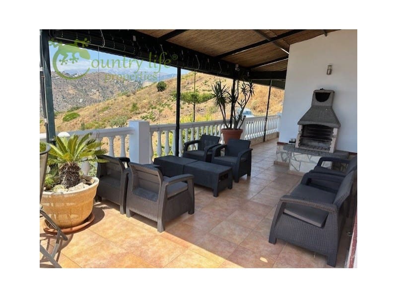 4 slaapkamer Villa te koop in Competa - € 399.000 (Ref: 9356324)