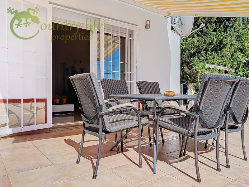 4 slaapkamer Villa te koop in Competa - € 399.000 (Ref: 9356324)