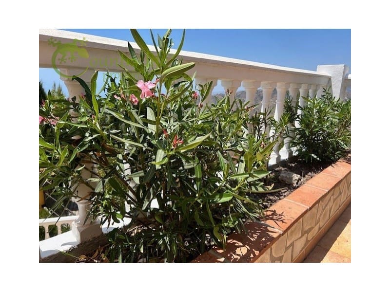 4 slaapkamer Villa te koop in Competa - € 399.000 (Ref: 9356324)