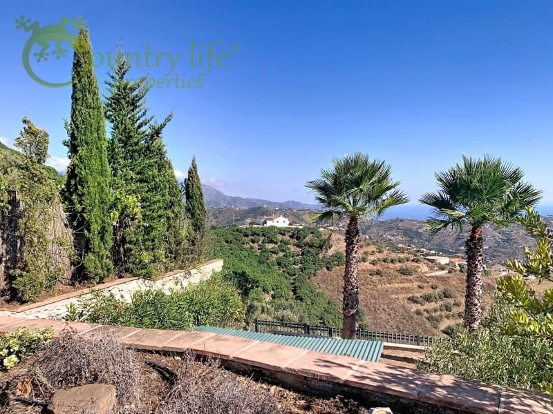 4 slaapkamer Villa te koop in Competa - € 399.000 (Ref: 9356324)