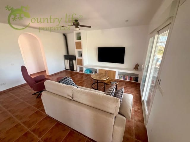 3 slaapkamer Villa te koop in Canillas de Aceituno - € 450.000 (Ref: 9375350)