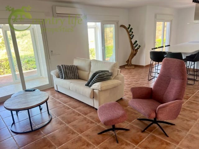 3 slaapkamer Villa te koop in Canillas de Aceituno - € 450.000 (Ref: 9375350)