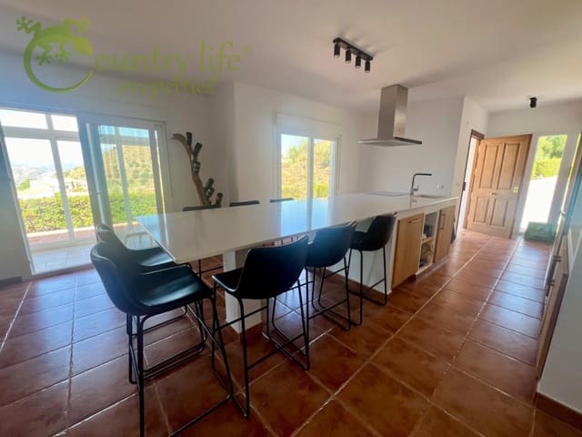 3 slaapkamer Villa te koop in Canillas de Aceituno - € 450.000 (Ref: 9375350)