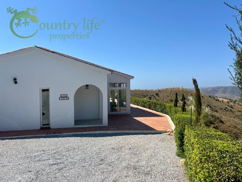 3 soverom Villa til salgs i Canillas de Aceituno - € 450 000 (Ref: 9375350)