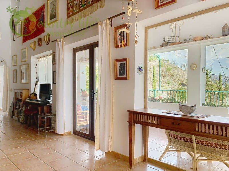 5 sovrum Villa till salu i Comares - 995 000 € (Ref: 9386006)