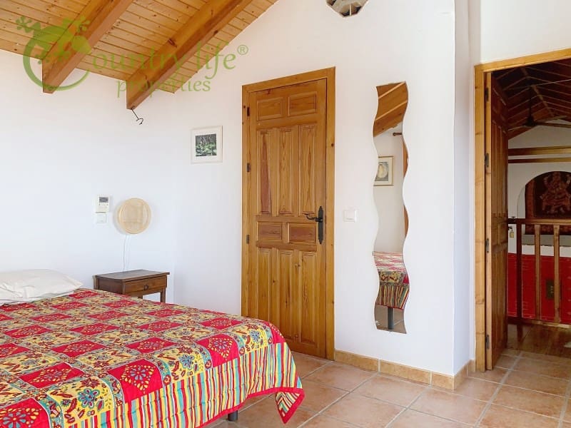 5 sovrum Villa till salu i Comares - 995 000 € (Ref: 9386006)