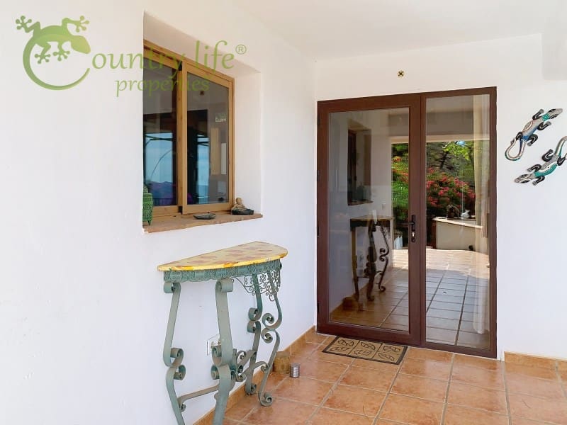 5 sovrum Villa till salu i Comares - 995 000 € (Ref: 9386006)