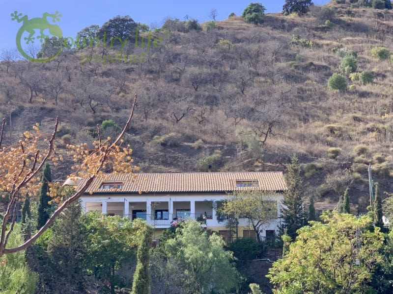 5 sovrum Villa till salu i Comares - 995 000 € (Ref: 9386006)