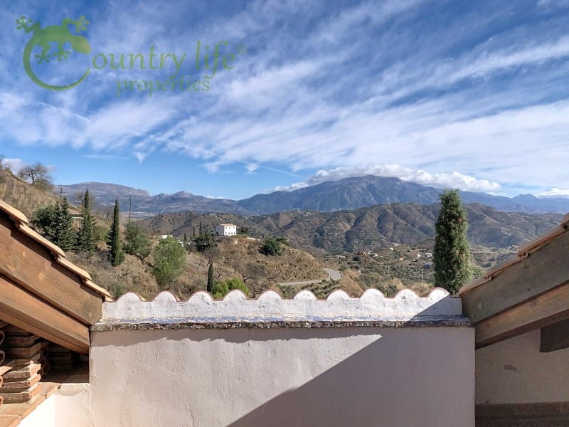 5 sovrum Villa till salu i Comares - 995 000 € (Ref: 9386006)