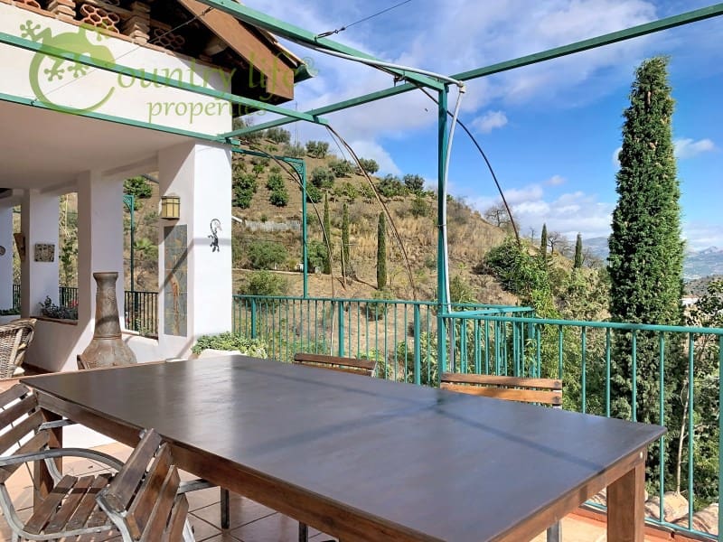 5 sovrum Villa till salu i Comares - 995 000 € (Ref: 9386006)