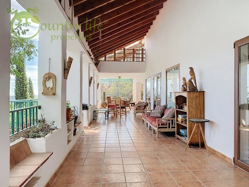 5 sovrum Villa till salu i Comares - 995 000 € (Ref: 9386006)