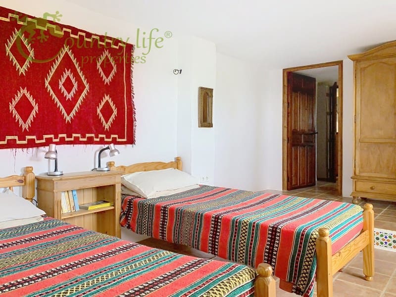 5 sovrum Villa till salu i Comares - 995 000 € (Ref: 9386006)