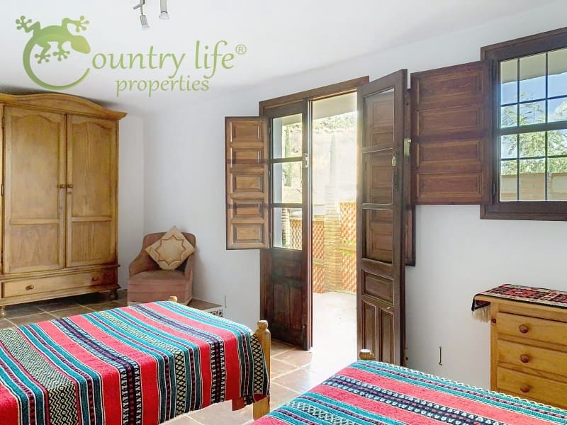 5 sovrum Villa till salu i Comares - 995 000 € (Ref: 9386006)