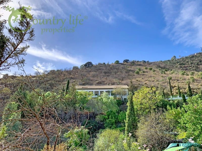 5 sovrum Villa till salu i Comares - 995 000 € (Ref: 9386006)