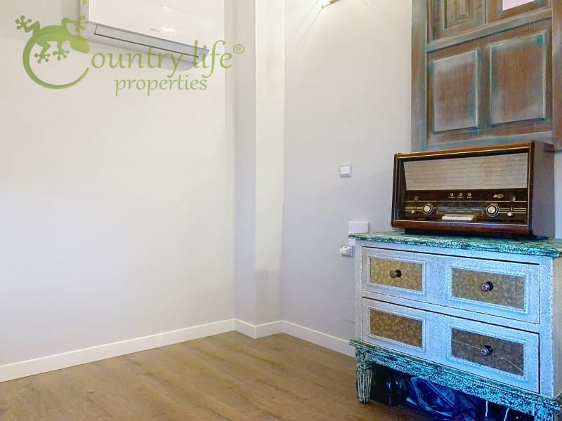 3 makuuhuone Omakotitalo myytävänä paikassa Colmenar - 228 000 € (Ref: 9411239)