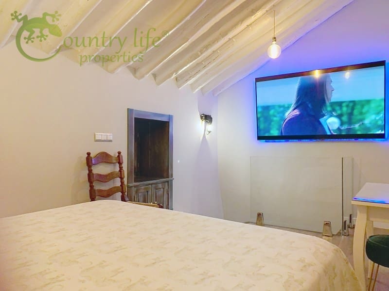 3 makuuhuone Omakotitalo myytävänä paikassa Colmenar - 228 000 € (Ref: 9411239)