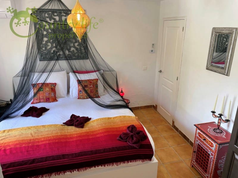 3 slaapkamer Villa te koop in Comares - € 395.000 (Ref: 9414326)