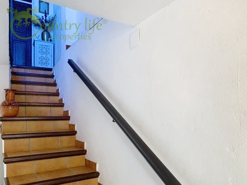 3 slaapkamer Villa te koop in Comares - € 395.000 (Ref: 9414326)