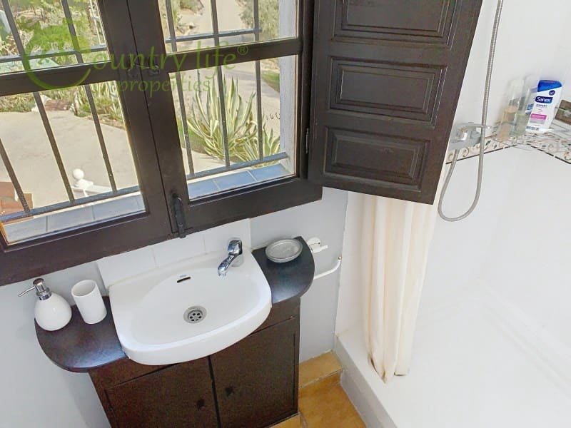 3 slaapkamer Villa te koop in Comares - € 395.000 (Ref: 9414326)