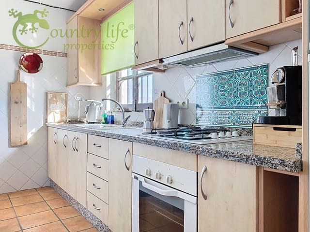 3 slaapkamer Villa te koop in Comares - € 395.000 (Ref: 9414326)