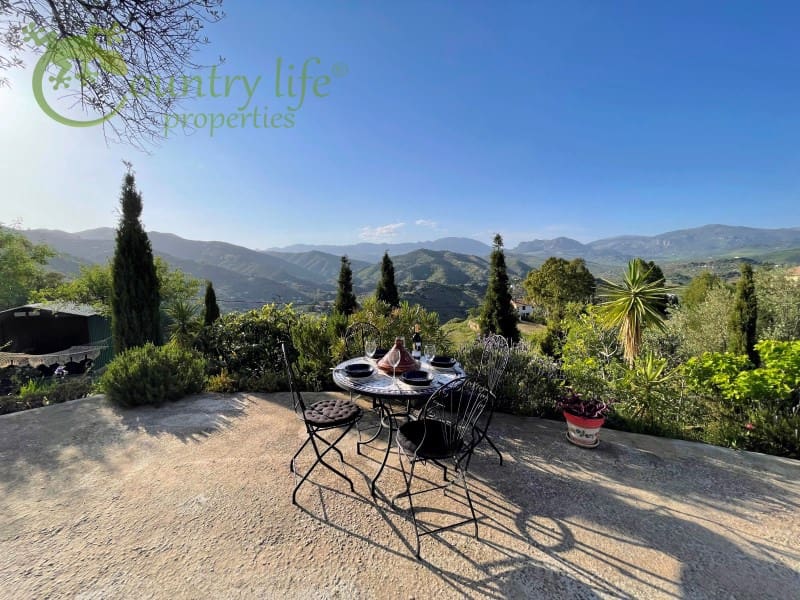 3 slaapkamer Villa te koop in Comares - € 395.000 (Ref: 9414326)