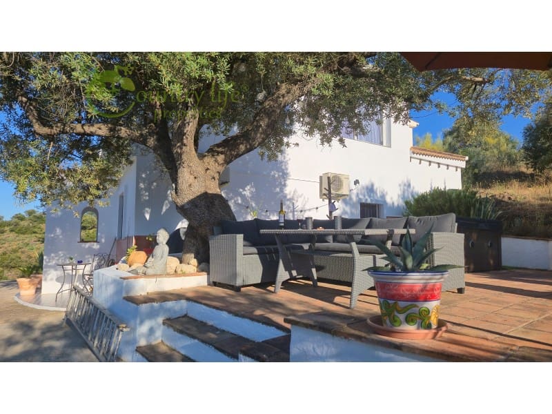 3 slaapkamer Villa te koop in Comares - € 395.000 (Ref: 9414326)