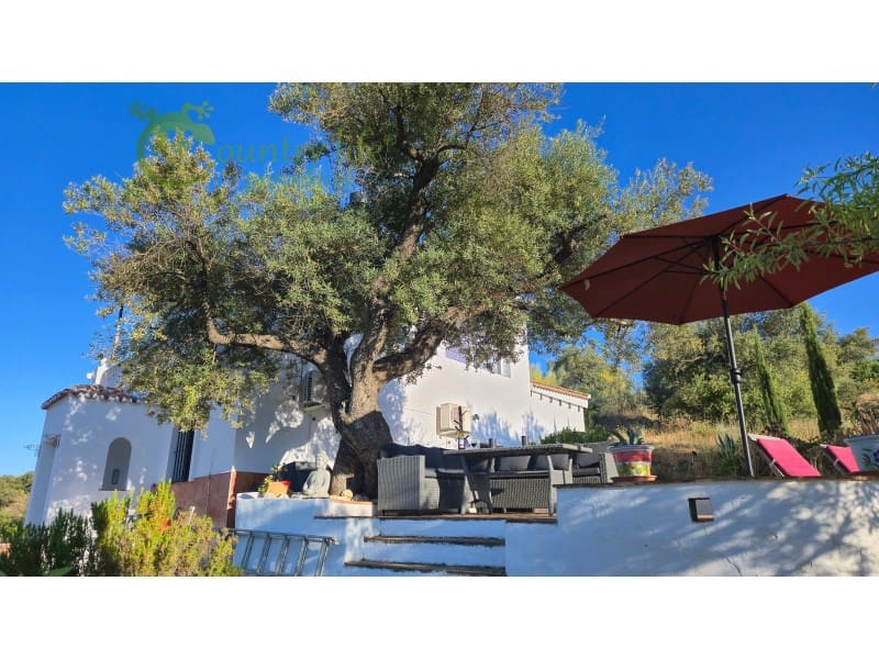 3 slaapkamer Villa te koop in Comares - € 395.000 (Ref: 9414326)