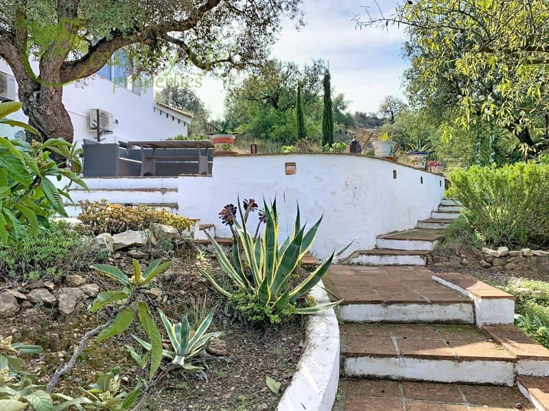 3 slaapkamer Villa te koop in Comares - € 395.000 (Ref: 9414326)