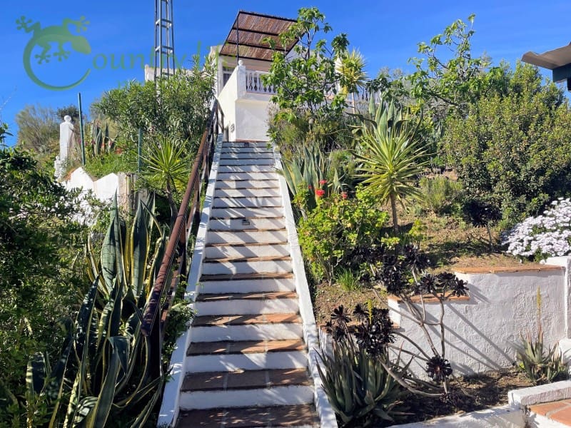 3 slaapkamer Villa te koop in Comares - € 395.000 (Ref: 9414326)