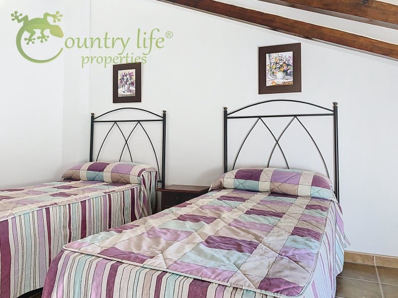 6 chambre Villa/Maison à vendre à Colmenar - 430 000 € (Ref: 9430972)